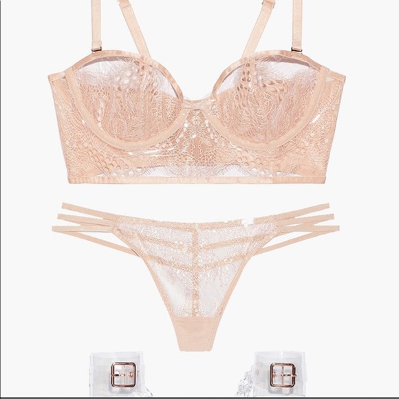 NWT Savage x Fenty HYPER REAL VIP BOX 🔥 - Picture 3 of 13